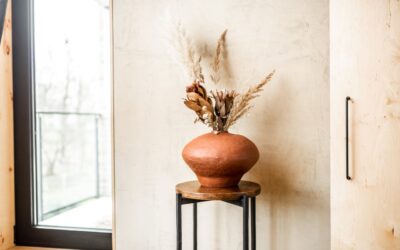 Naturalne materiały we wnętrzach — drewno, len, kamień i ceramika w nowoczesnym domu