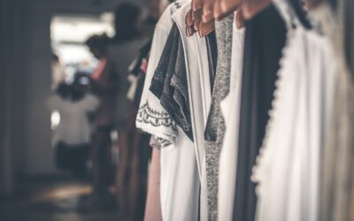  Ubrania z Turcji – dlaczego cieszą się tak dużą popularnością w hurtowniach odzieży damskiej?