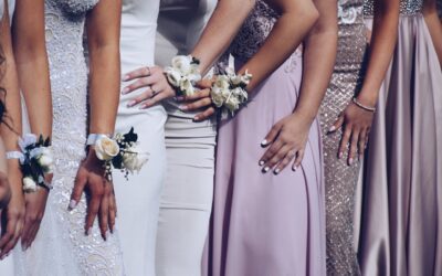 Sukienki na wesele – jak wybrać kreację, która zachwyca elegancją?